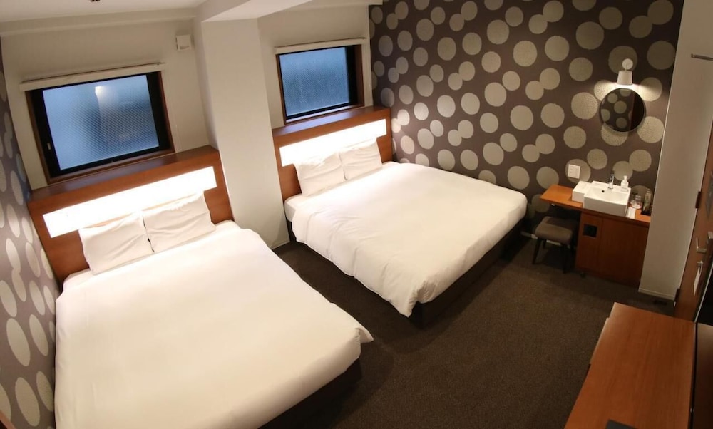 客室1 | WeBase 京都 - ホステル