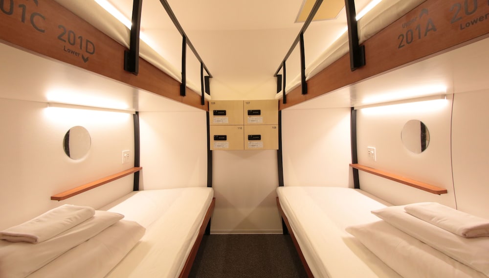 スタンダード ツインルーム 禁煙 | WeBase 京都 - ホステル