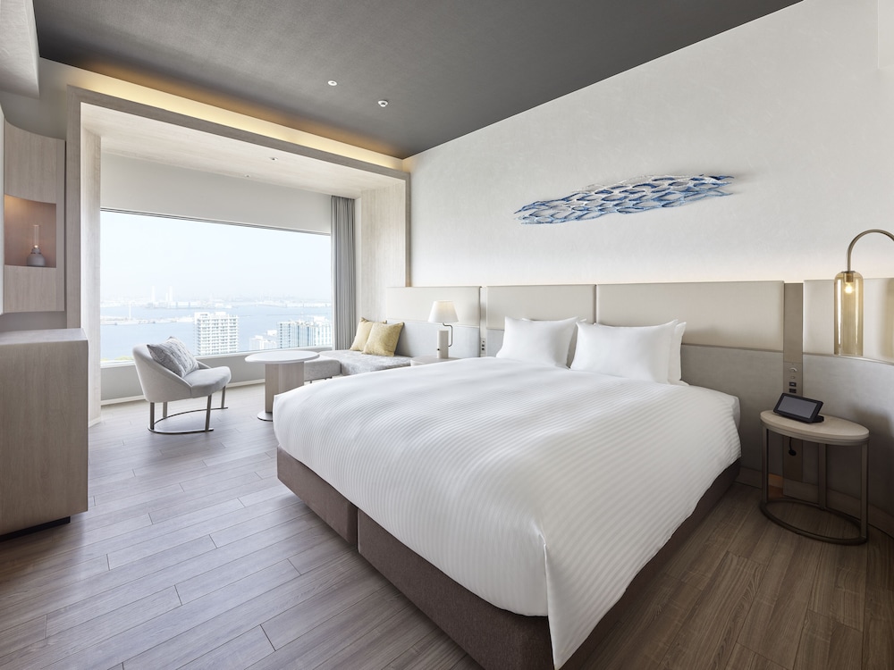 デラックスキング (禁煙) | 三井ガーデンホテル横浜みなとみらいプレミア