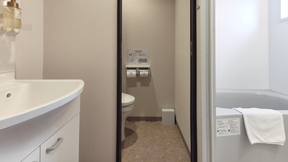 スーペリア ダブルルーム 禁煙 (チェックイン19時30分まで) バスルーム0 | West Japan 京都清水