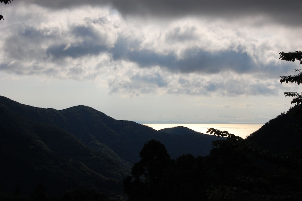 特別室　明神 - 懐石コースの夕食と和定食の朝食（ともに魚介類が中心）の1泊2食付 マウンテン ビュー0 | 箱根料理宿弓庵