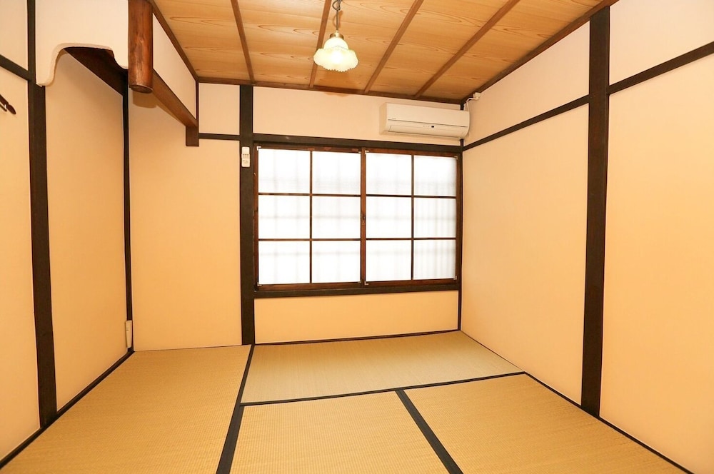京町家一棟貸し (最大10名利用可能) 禁煙 客室2 | 古都庵