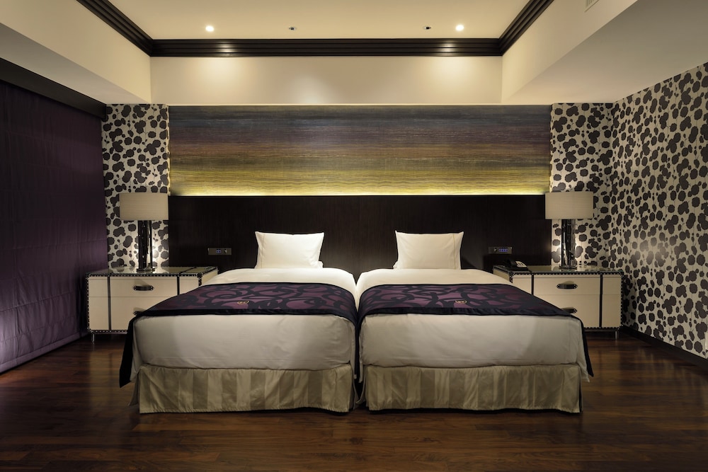 スイート 客室2 | ザ ロイヤルパークホテル 東京羽田空港第3旅客ターミナルビル内