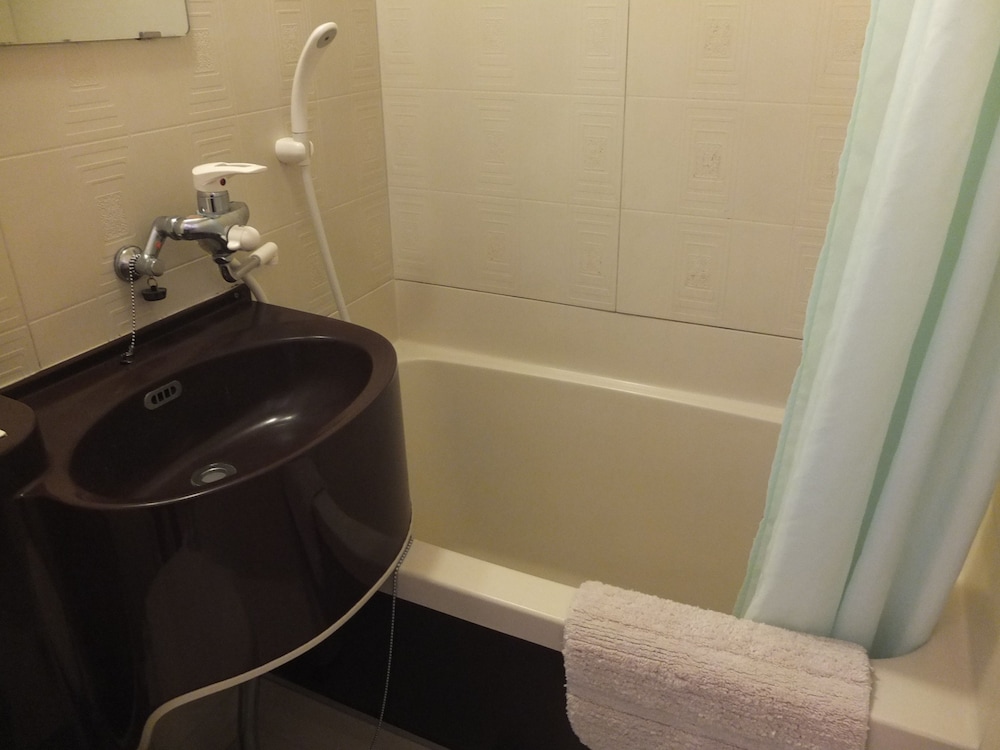 ダブルルーム バスルーム0 | 日光パークロッジ マウンテンサイド