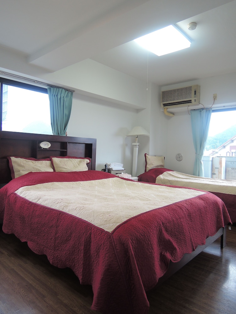 ツインルーム | 日光パークロッジ 東武駅前