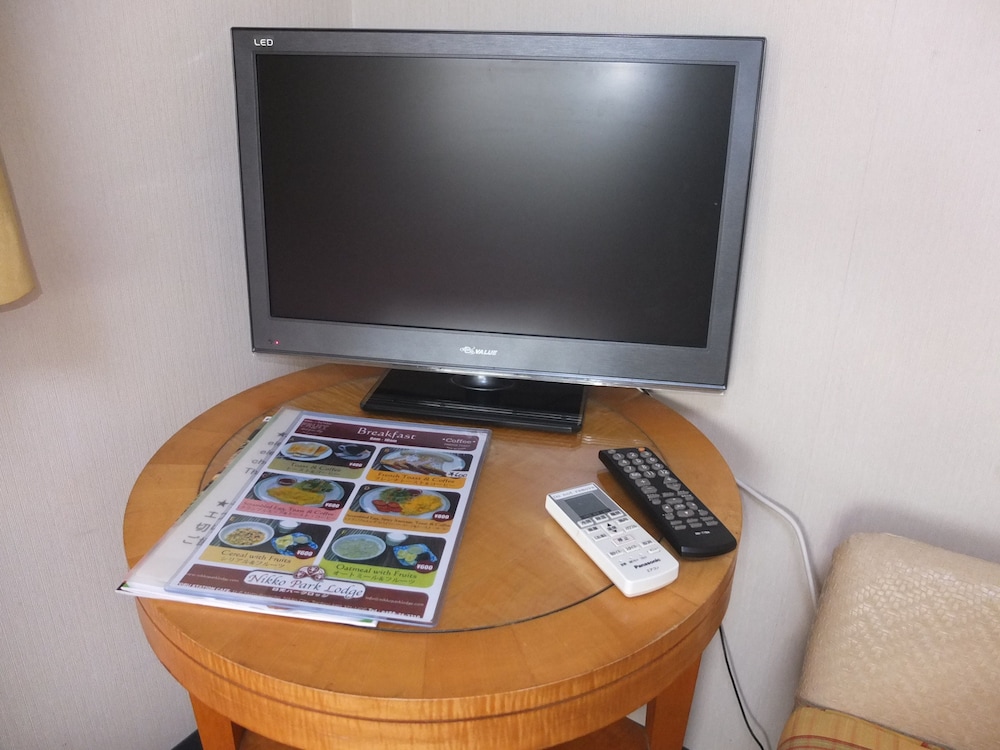 スタンダードダブルルーム　共用バスルーム・トイレ付 客室8 | 日光パークロッジ 東武駅前