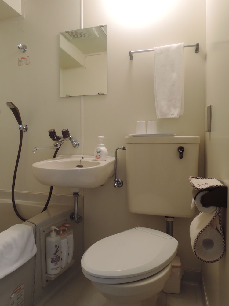 スタンダードダブルルーム　共用バスルーム・トイレ付 バスルーム0 | 日光パークロッジ 東武駅前