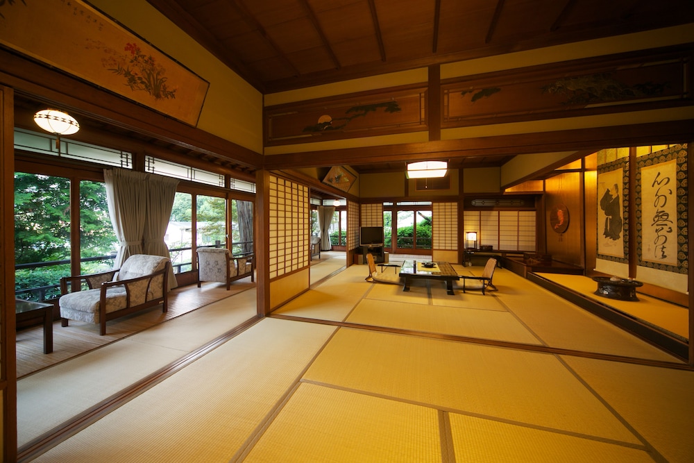 客室1 | 琴平花壇