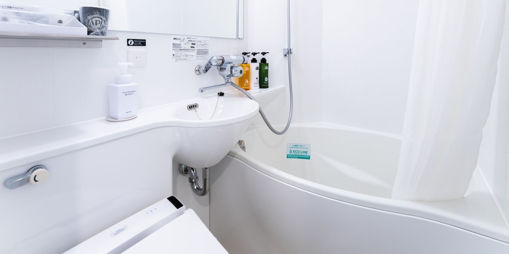 ダブルルーム 禁煙 バスルーム5 | アパホテル〈永田町半蔵門駅前〉