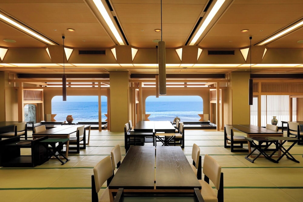 レストラン1 | 割烹旅館 若松