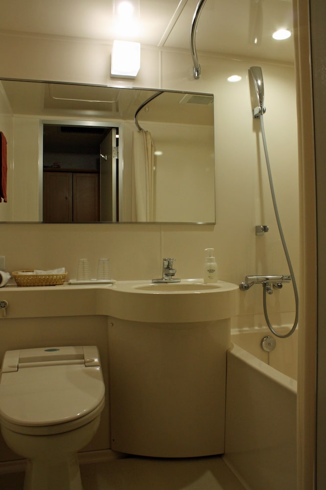 【禁煙】和室10畳/2~5名 バスルーム0 | ホテル まほろば