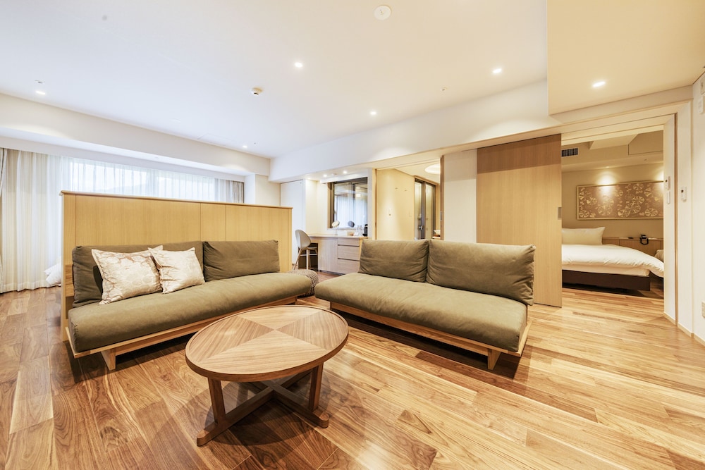 【禁煙】源泉露天風呂付スイートルーム 楓 | ホテル まほろば