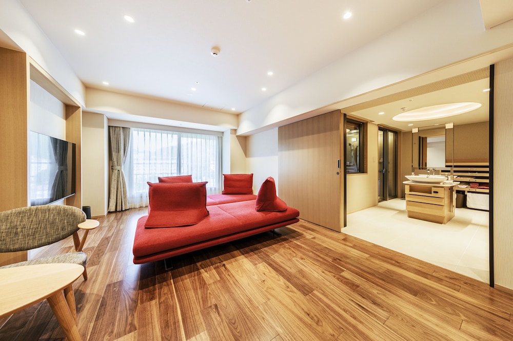 【禁煙】源泉露天風呂付スイートルーム 槿 | ホテル まほろば