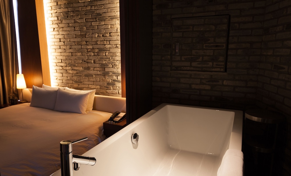 スイート 深めの浴槽0 | 渋谷グランベルホテル