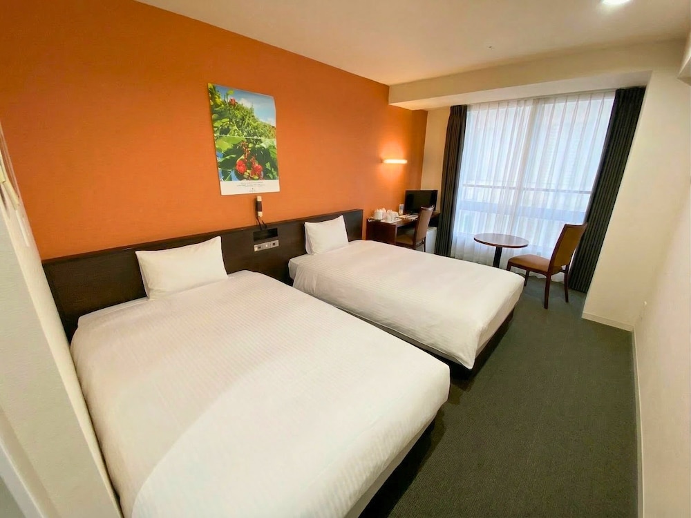 スタンダード ツインルーム 禁煙 | ホテルコンチネンタル