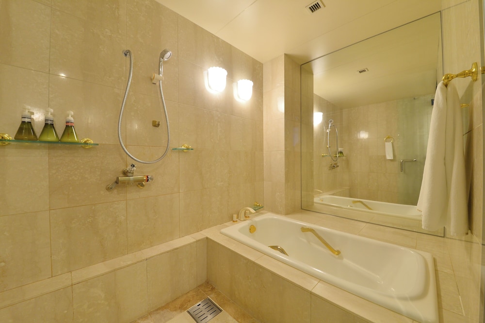 スイート 禁煙 (Imperial) バスルーム0 | 函館国際ホテル