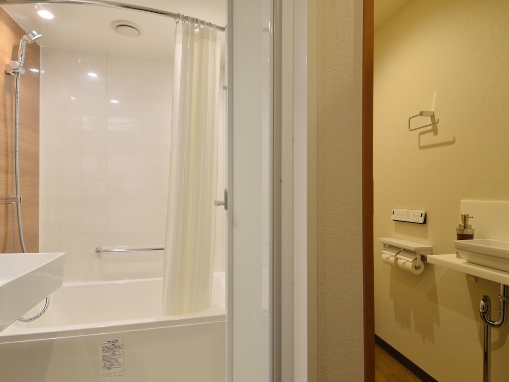 プレミアムトリプル (禁煙) バスルーム0 | 函館国際ホテル