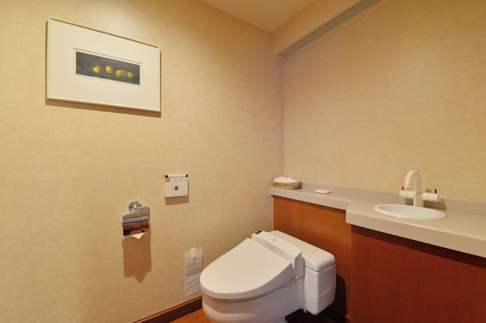 スイート 禁煙 (Imperial) 客室3 | 函館国際ホテル