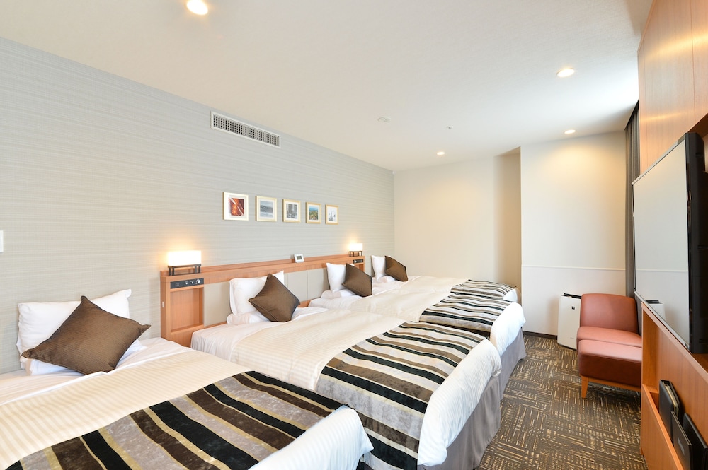 スーペリアファミリールーム (禁煙) 客室5 | 函館国際ホテル