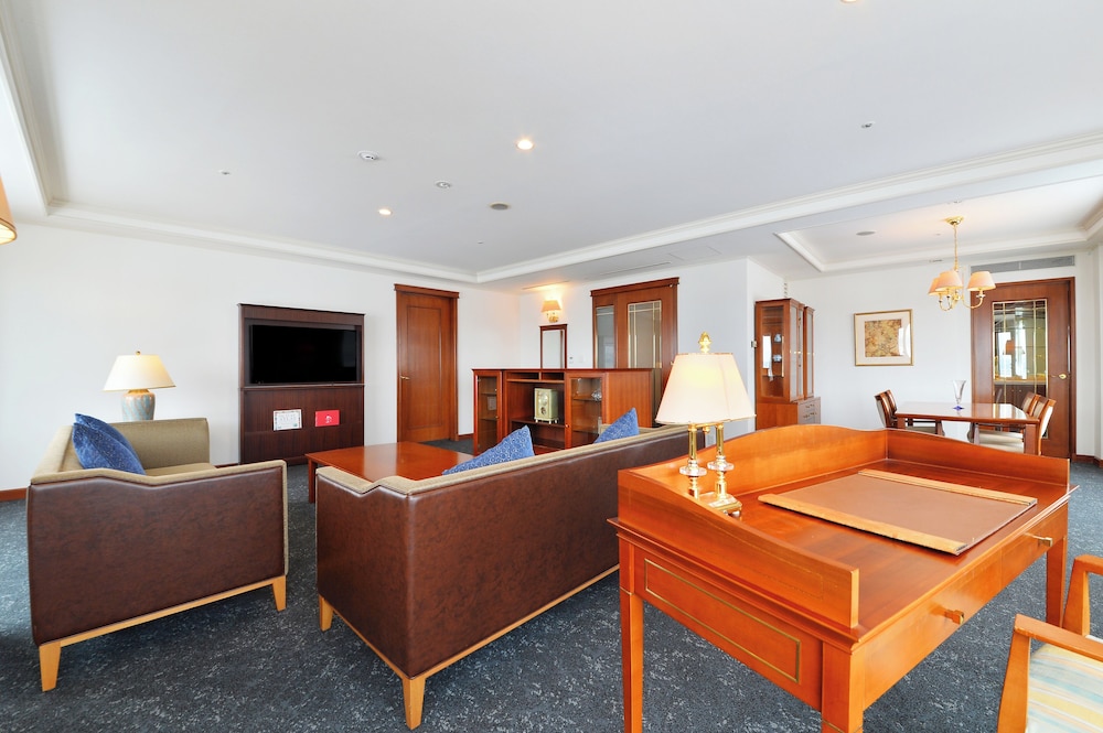 スイート 禁煙 (Imperial) 客室2 | 函館国際ホテル