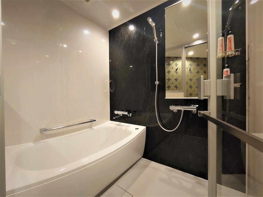 清采館プレミアムツインルーム 禁煙 バスルーム2 | グリーンリッチホテル京都駅南 本館・清采館 人工温泉・二股湯の華