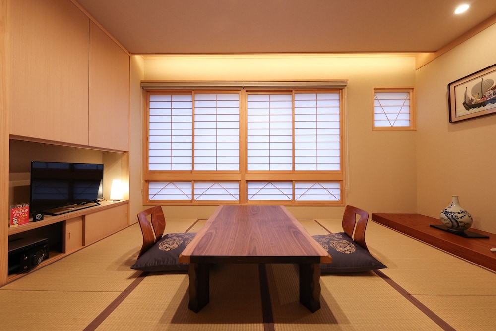 和洋室 デラックスルーム 温泉風呂付 (禁煙) 客室2 | 睦館