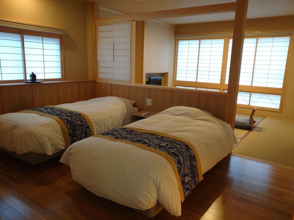 和洋室 デラックスルーム 温泉風呂付 (禁煙) 客室1 | 睦館