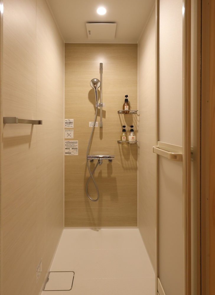 コンフォート ツインルーム シャワー付 禁煙 バスルーム0 | 睦館