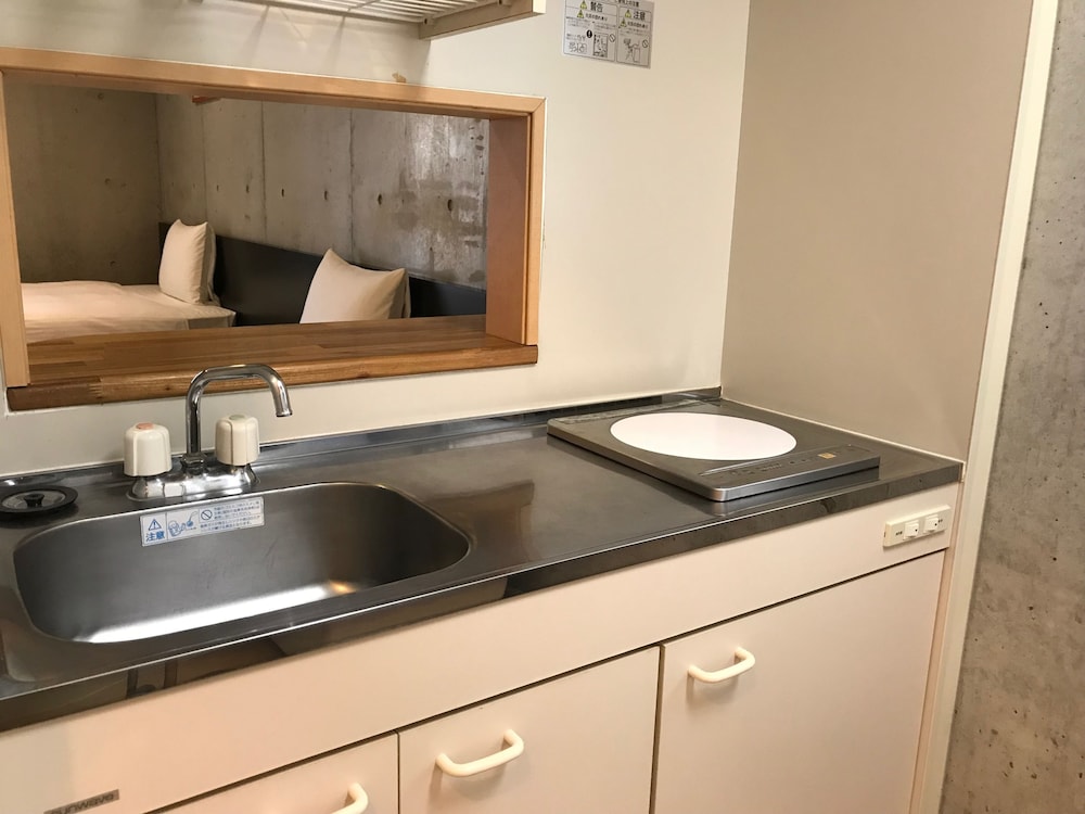 本館 レジデンスツイン キッチン付禁煙 専用キッチン0 | 那覇ウエスト イン