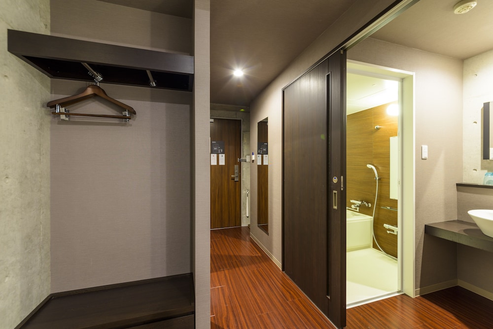 新館 ハリウッドツイン 上層階確約 禁煙 客室3 | 那覇ウエスト イン