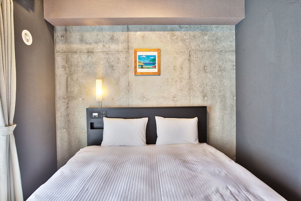 新館プレミアムクイーン 禁煙 | 那覇ウエスト イン