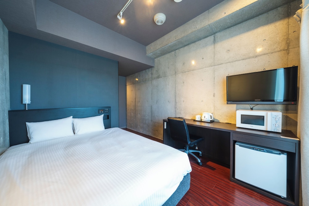 新館リラックスクイーン (ハイフロア) 禁煙 | 那覇ウエスト イン