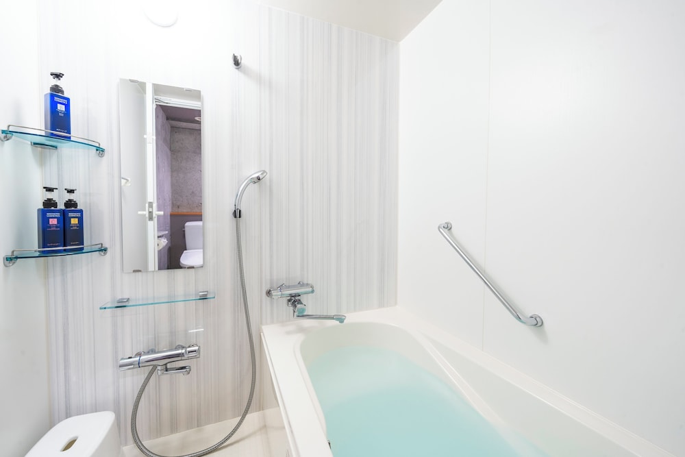 新館プレミアムクイーン 禁煙 ジェットバス0 | 那覇ウエスト イン