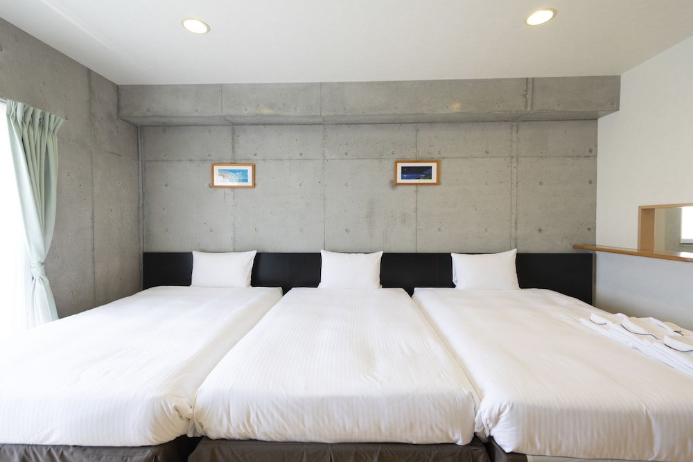 本館レジデンストリプル (キッチン付) 禁煙 (3名利用) 客室3 | 那覇ウエスト イン