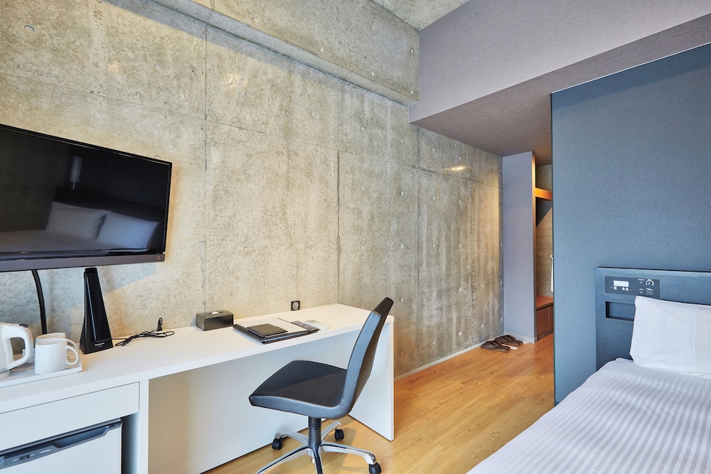 新館カジュアルダブル 禁煙 客室7 | 那覇ウエスト イン