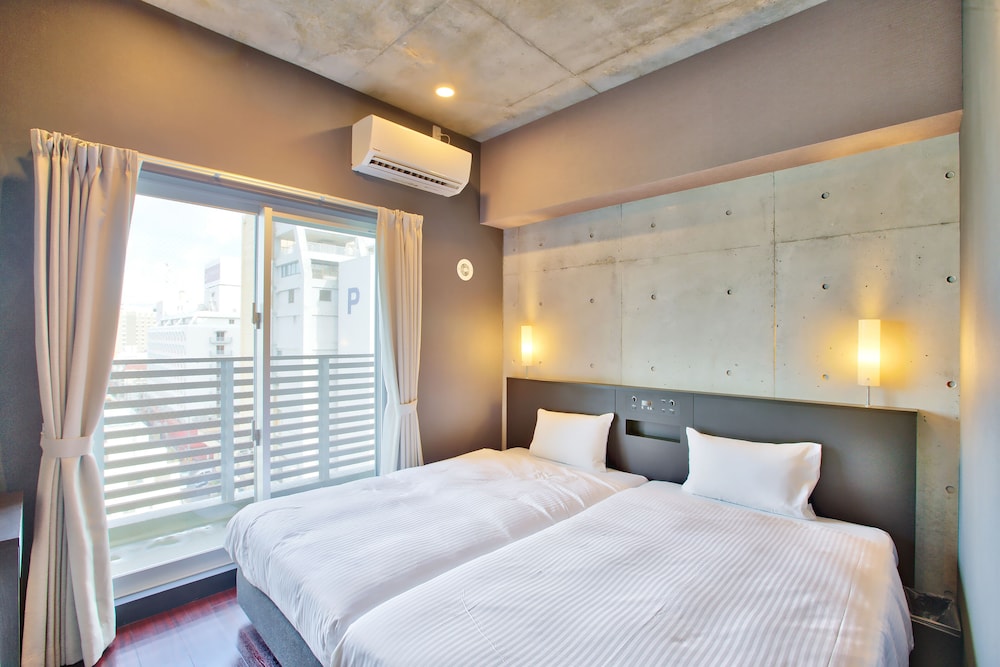 新館 ハリウッドツイン 上層階確約 禁煙 客室9 | 那覇ウエスト イン