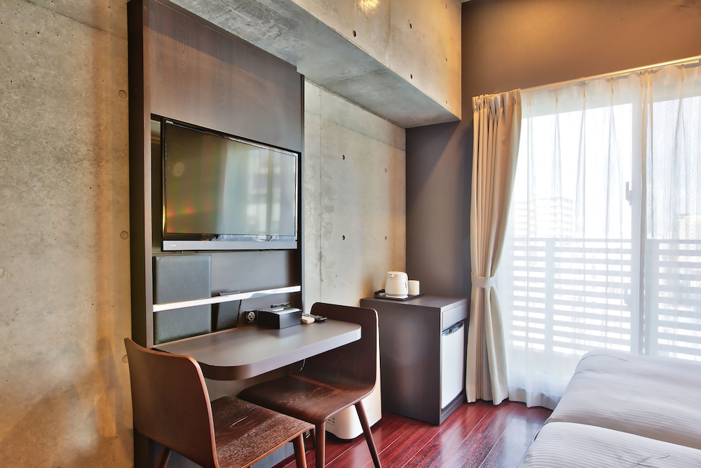 新館 ハリウッドツイン 上層階確約 禁煙 小型冷蔵庫0 | 那覇ウエスト イン