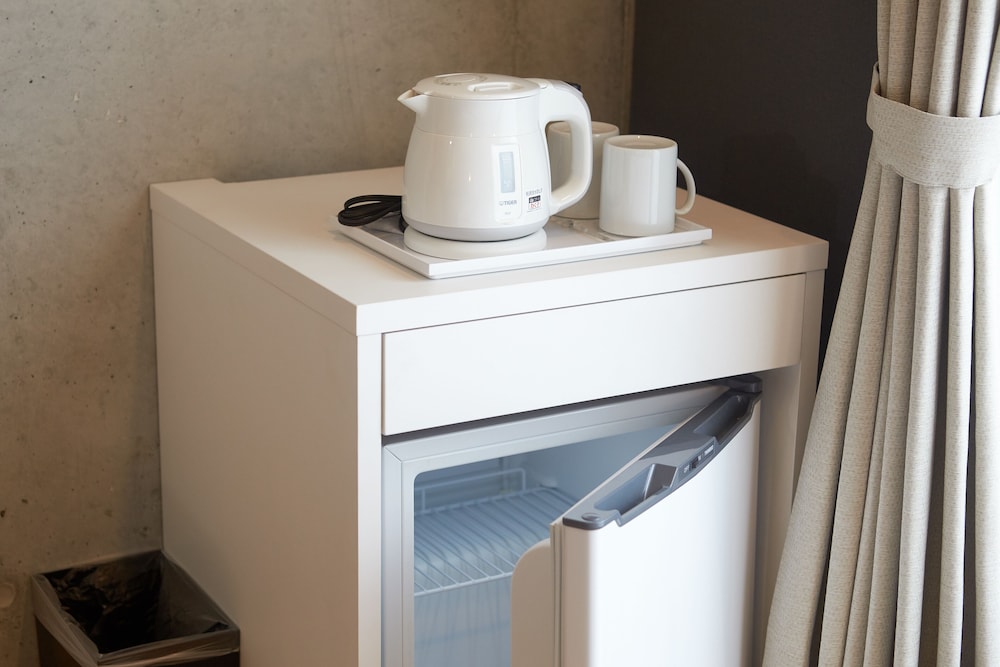 新館カジュアルダブル 禁煙 小型冷蔵庫0 | 那覇ウエスト イン