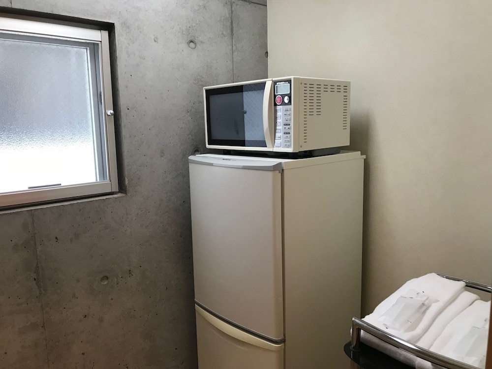 本館 レジデンスツイン キッチン付禁煙 客室4 | 那覇ウエスト イン