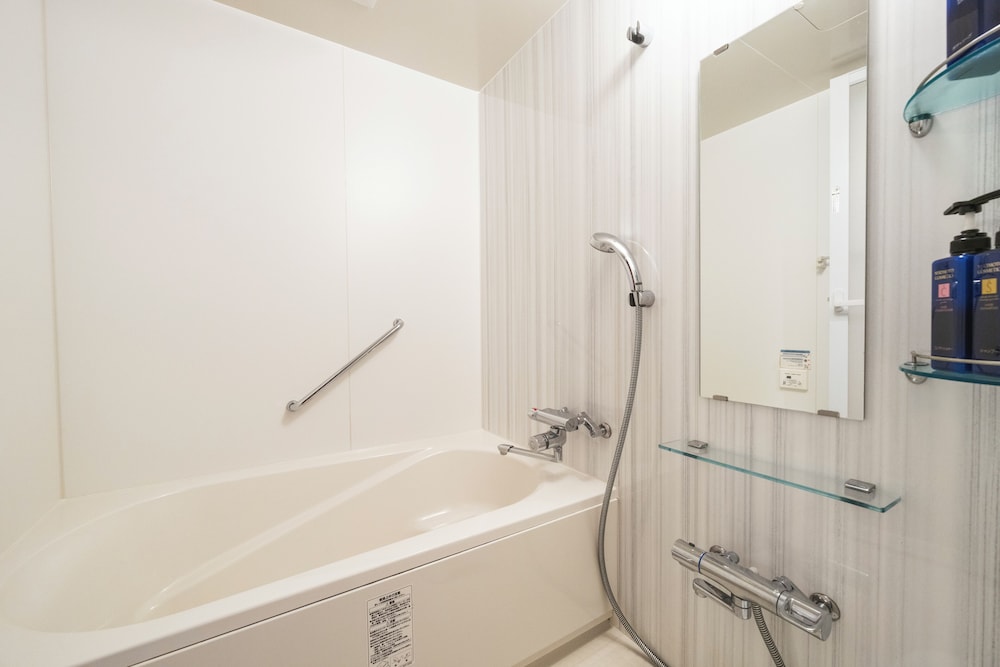 新館リラックスクイーン 禁煙 バスルーム1 | 那覇ウエスト イン