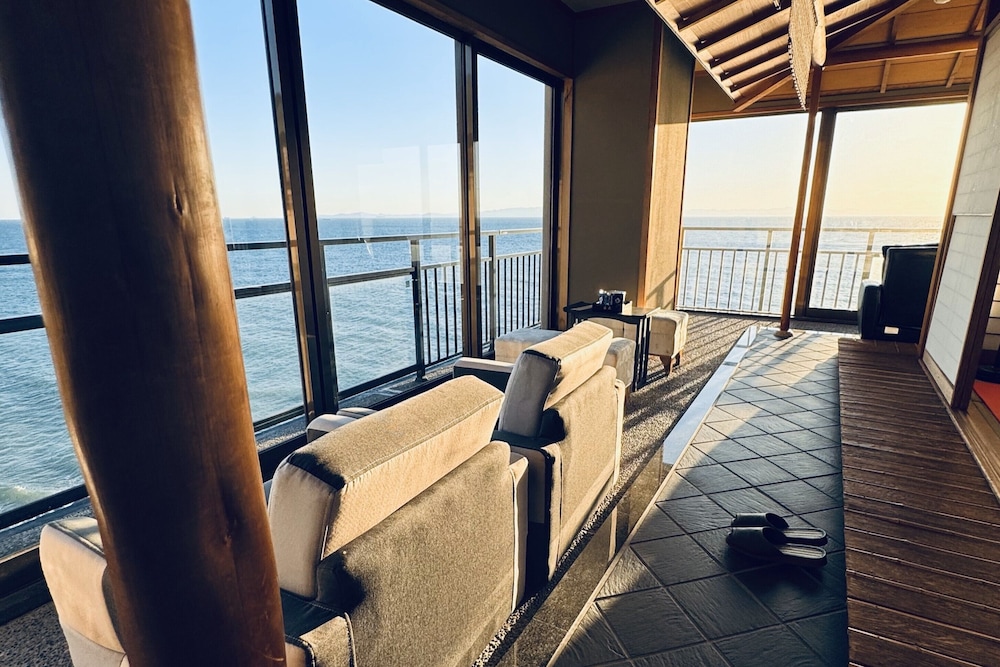 和室 客室6 | 南知多 山海温泉 【和風旅館 粛 海風】