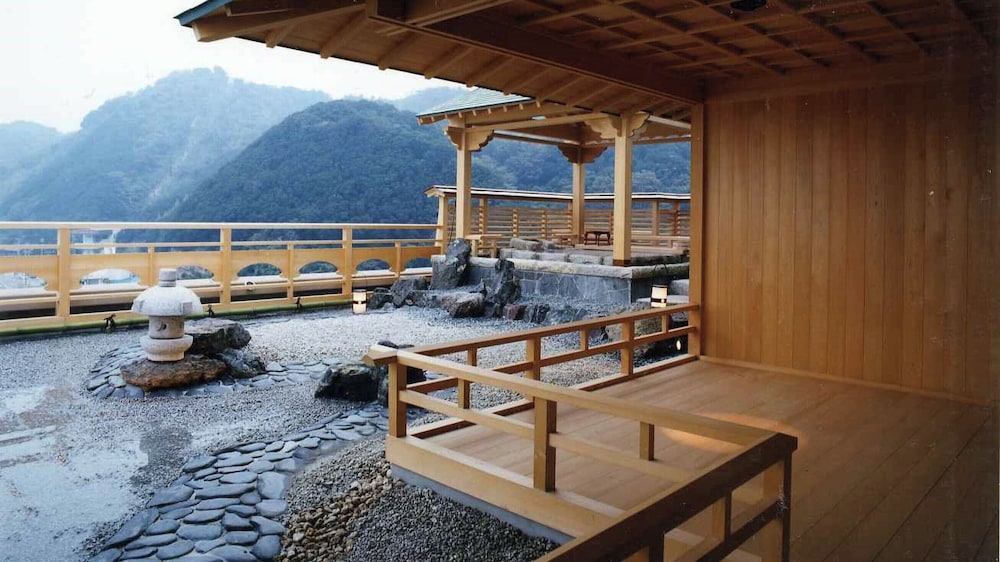和室 客室2 | 南知多 山海温泉 【和風旅館 粛 海風】