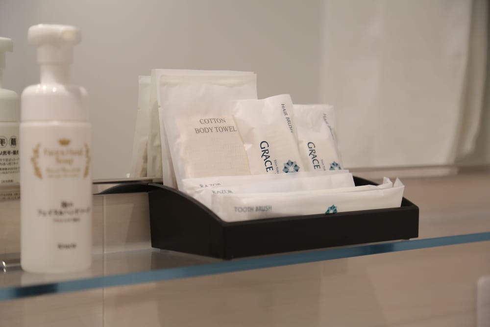 セミダブルルーム 禁煙 客室の設備とサービス0 | 新横浜グレイスホテル