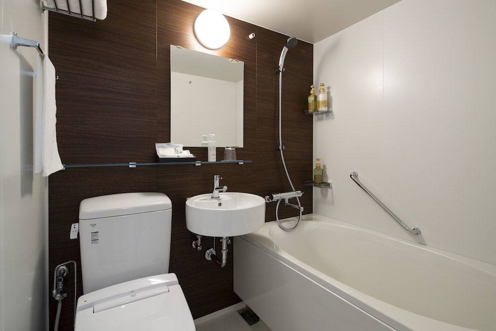 セミダブルルーム 禁煙 バスルーム0 | 新横浜グレイスホテル