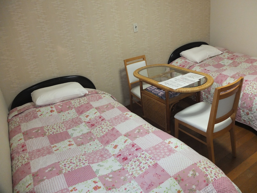 ツインルーム　洋室 客室1 | アネックス タートル ほとり庵