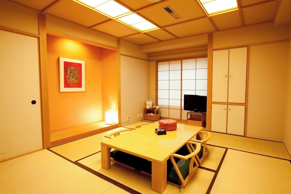 和風トリプルルーム 禁煙 | ホテル北野プラザ六甲荘