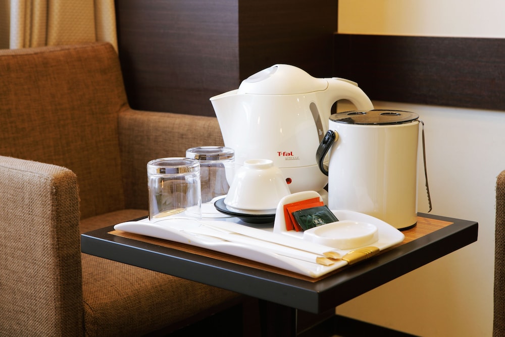 [禁煙] スモールダブルルーム/15平米/140cmベッド1台 客室の設備とサービス1 | ホテルウィングインターナショナルプレミアム東京四谷