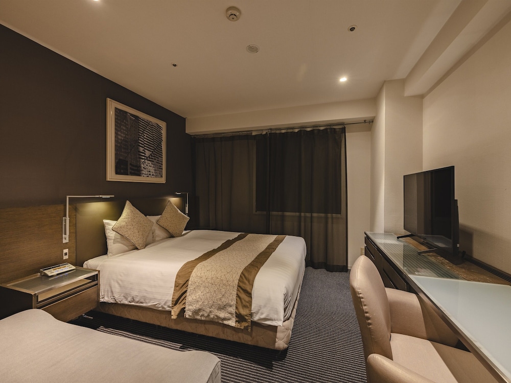 [禁煙] プレミアムダブルルーム/22平米/160cm ベッド1台 客室3 | ホテルウィングインターナショナルプレミアム東京四谷