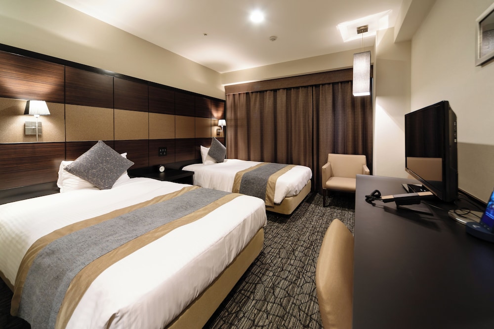 [禁煙] スーペリアツインルーム/22平米/120cmベッド2台+EXベッド1台 客室5 | ホテルウィングインターナショナルプレミアム東京四谷