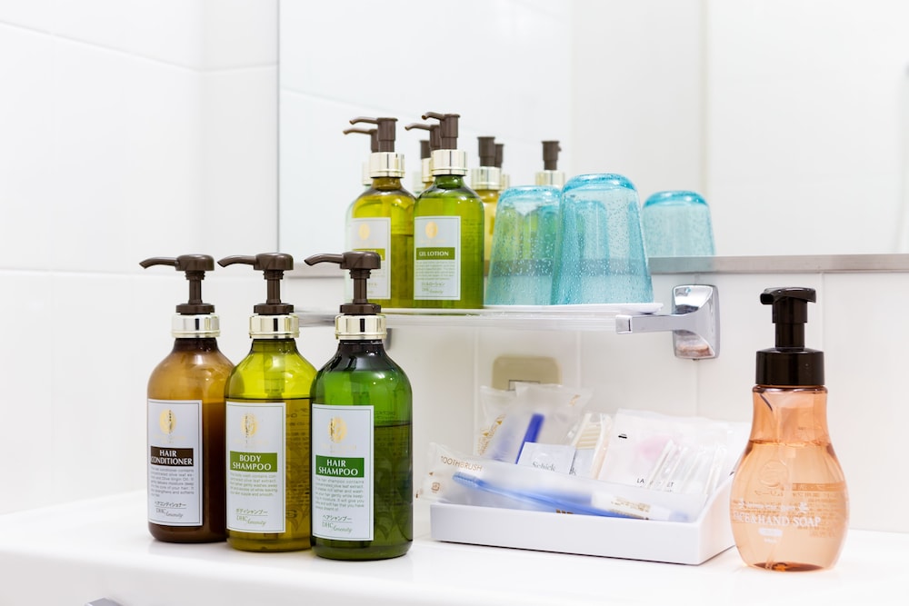 [禁煙] スモールダブルルーム/15平米/140cmベッド1台 バスルーム0 | ホテルウィングインターナショナルプレミアム東京四谷